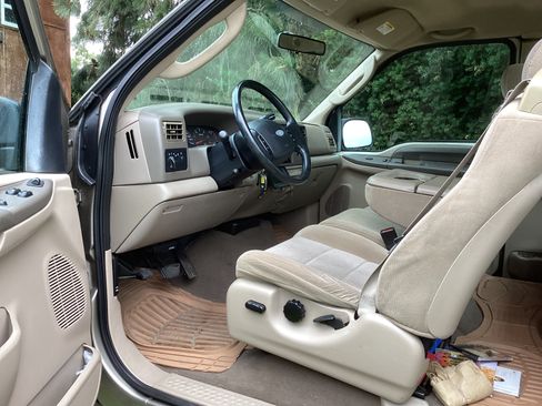 Used 2003 Ford F350 XLT image 9