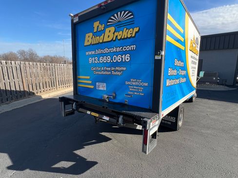 Used 2006 Chevrolet Express 3500 image 2