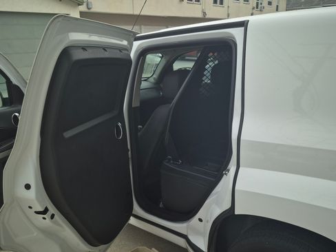 Used 2010 Chevrolet HHR LS image 10