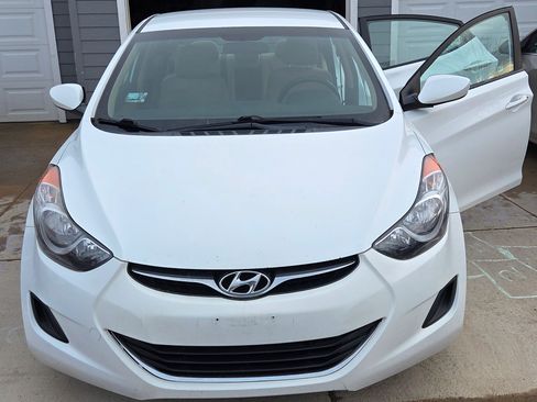 Used 2013 Hyundai Elantra GLS image 5