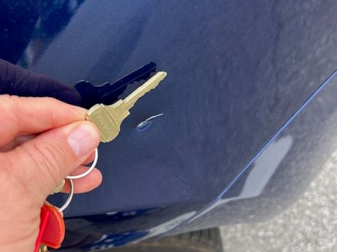 Used 2023 Tesla Model 3 Standard Range image 7