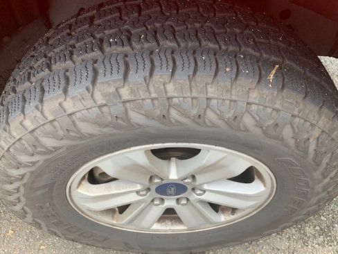 Used 2016 Ford F150 XL w/ Equipment Group 101A Mid image 2