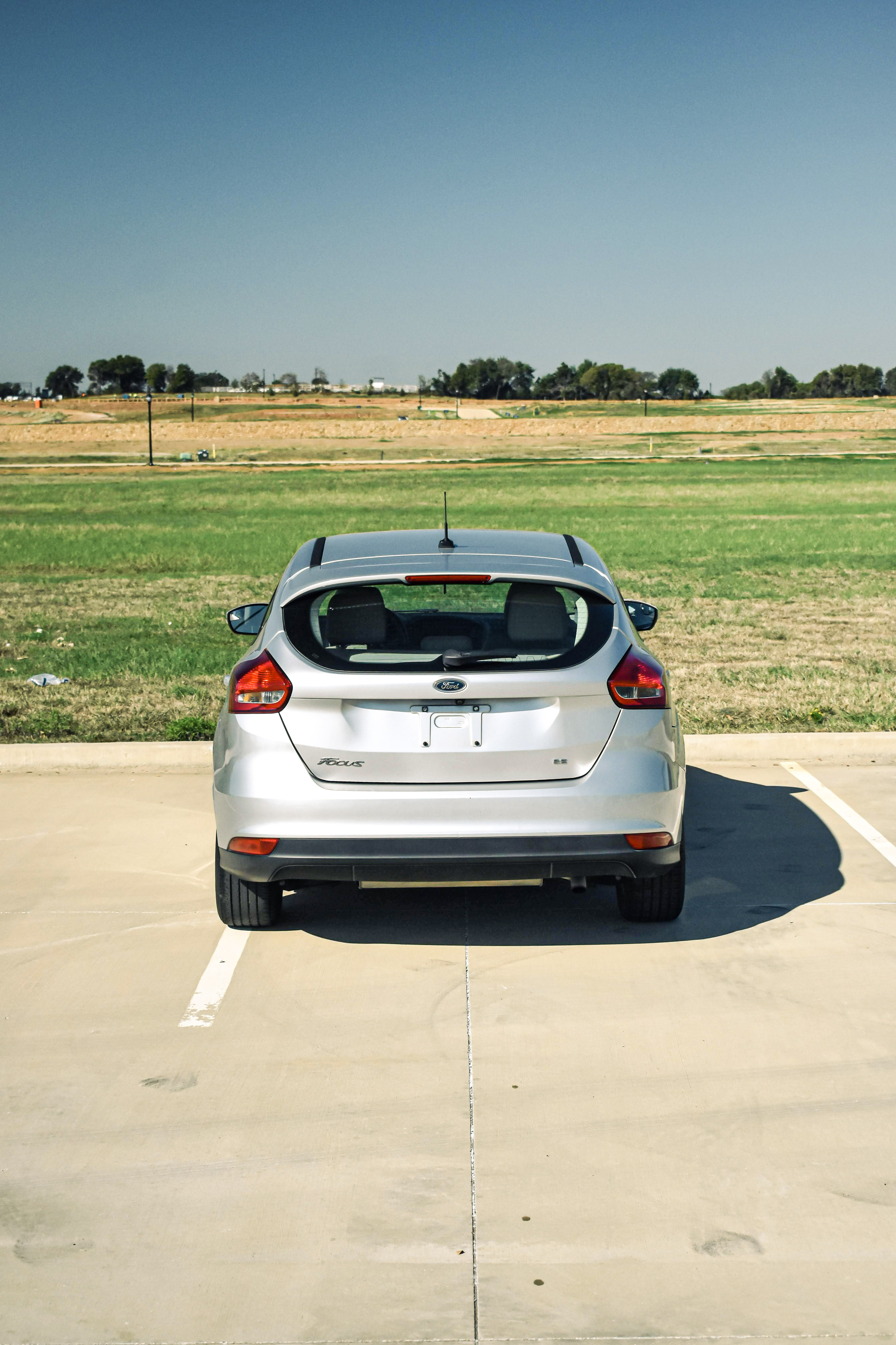 Used 2017 Ford Focus SE FWD image 8