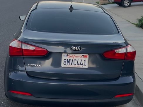 Used 2016 Kia Forte LX image 4