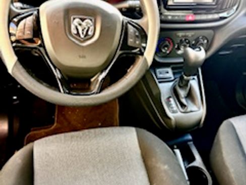 Used 2017 RAM ProMaster City Tradesman SLT w/ Rear Back-up Camera Group image 2