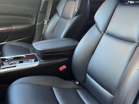 Used 2016 Acura TLX image 24