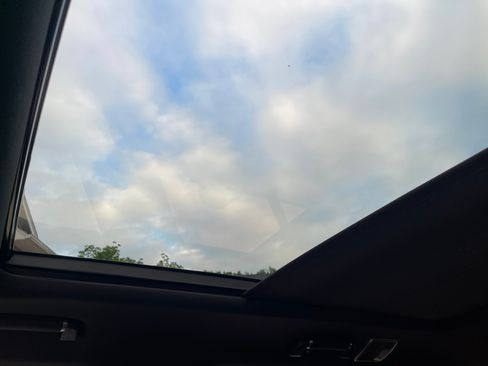 Used 2017 Land Rover Range Rover HSE image 26