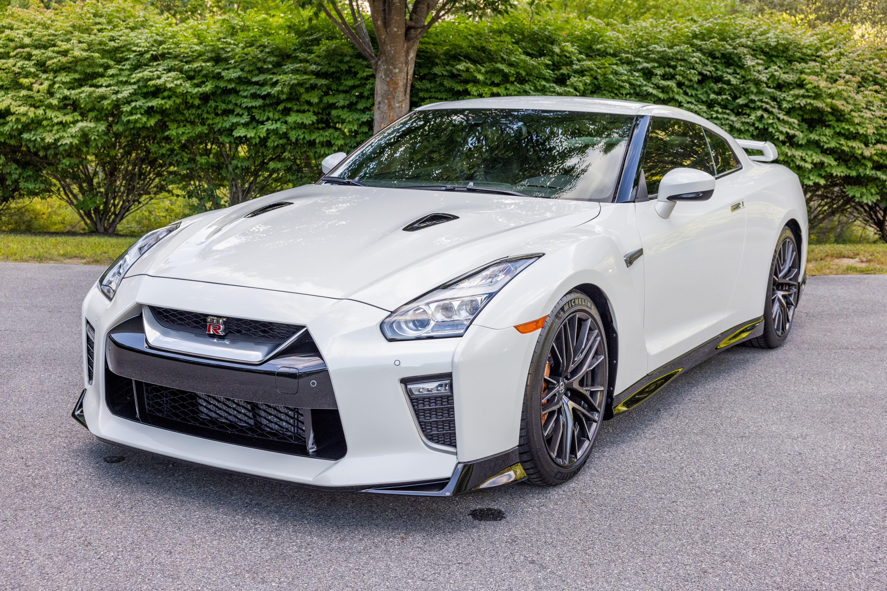 Used 2021 Nissan GT-R Premium AWD/4WD image 9