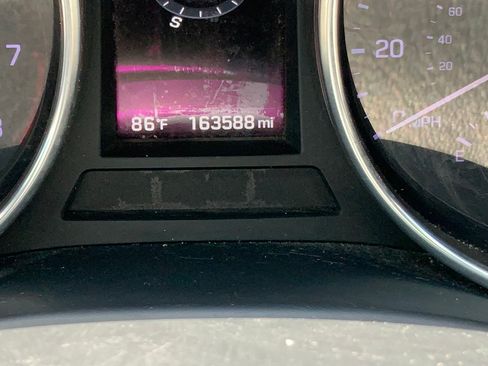 Used 2018 Hyundai Santa Fe FWD image 12