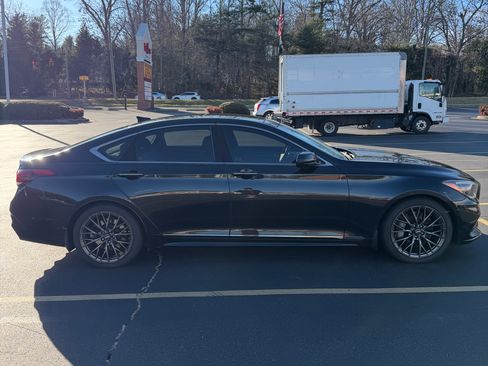 Used 2018 Genesis G80 3.3T Sport image 5