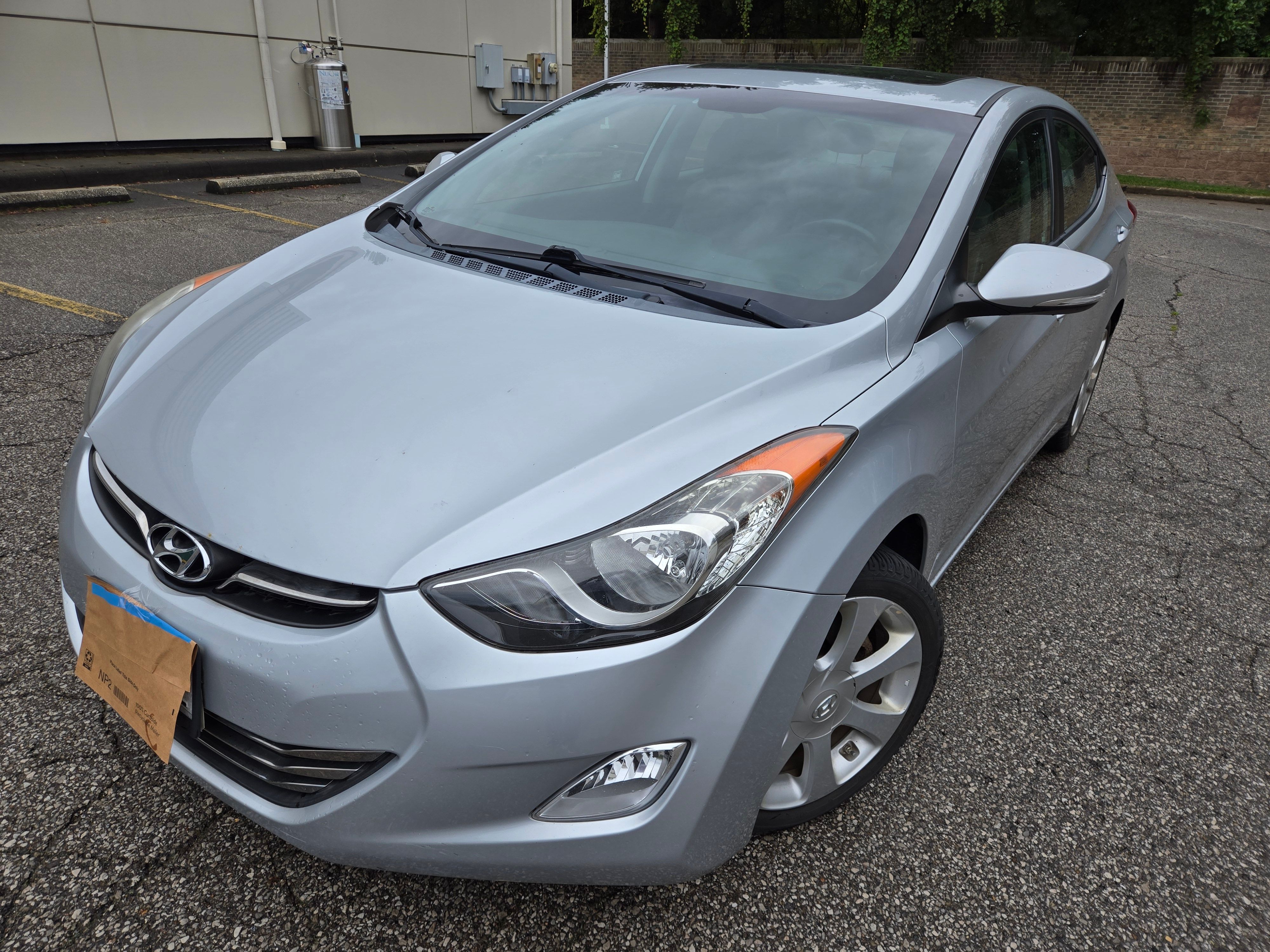 Used 2011 Hyundai Elantra Limited FWD image 1
