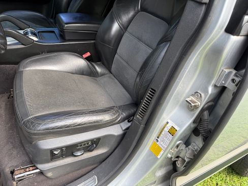 Used 2010 Porsche Cayenne GTS image 11