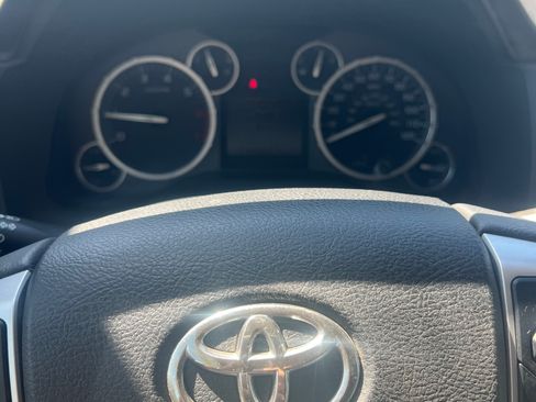 Used 2016 Toyota Tundra Limited w/ Limited Premium Package AWD/4WD image 6
