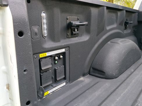 Used 2021 Ford F150 Platinum w/ Equipment Group 701A High AWD/4WD image 8
