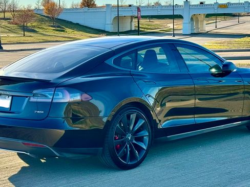 Used 2013 Tesla Model S Performance RWD image 8