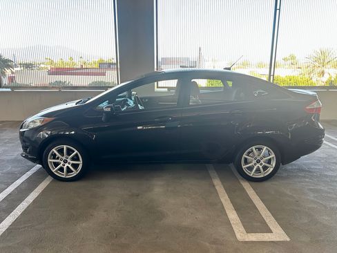 Used 2016 Ford Fiesta SE w/ Equipment Group 201A FWD image 10