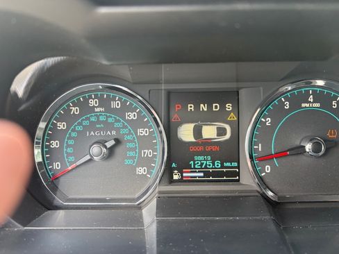 Used 2014 Jaguar XKR R image 11