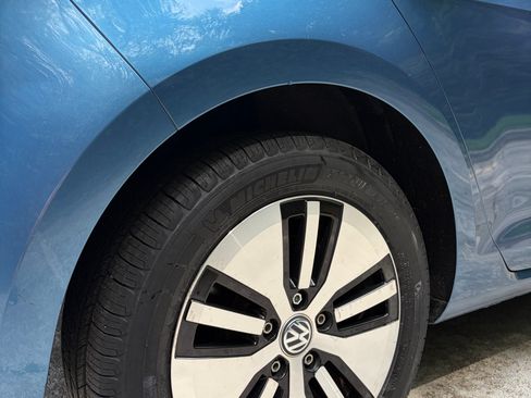 Used 2016 Volkswagen e-Golf SEL Premium FWD image 13