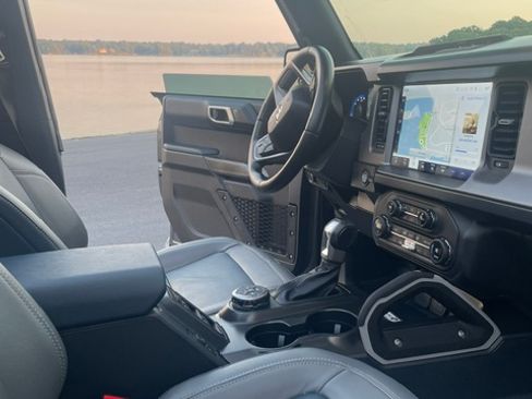 Used 2021 Ford Bronco Outer Banks AWD/4WD image 13
