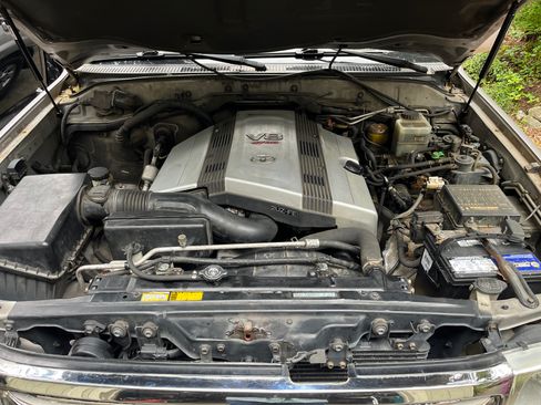 Used 2000 Toyota Land Cruiser AWD/4WD image 14