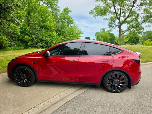Used 2022 Tesla Model Y Performance AWD/4WD image 8
