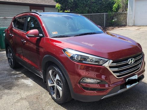 Used 2016 Hyundai Tucson Limited w/ Option Group 03 AWD/4WD image 4