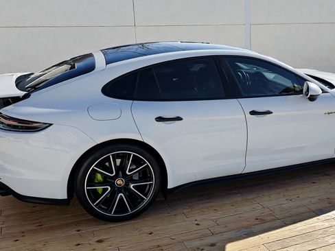 Used 2022 Porsche Panamera 4S image 5