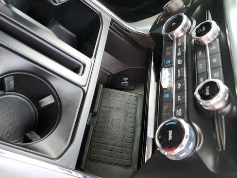 Used 2022 Ford F150 Lariat w/ Max Trailer Tow Package image 12