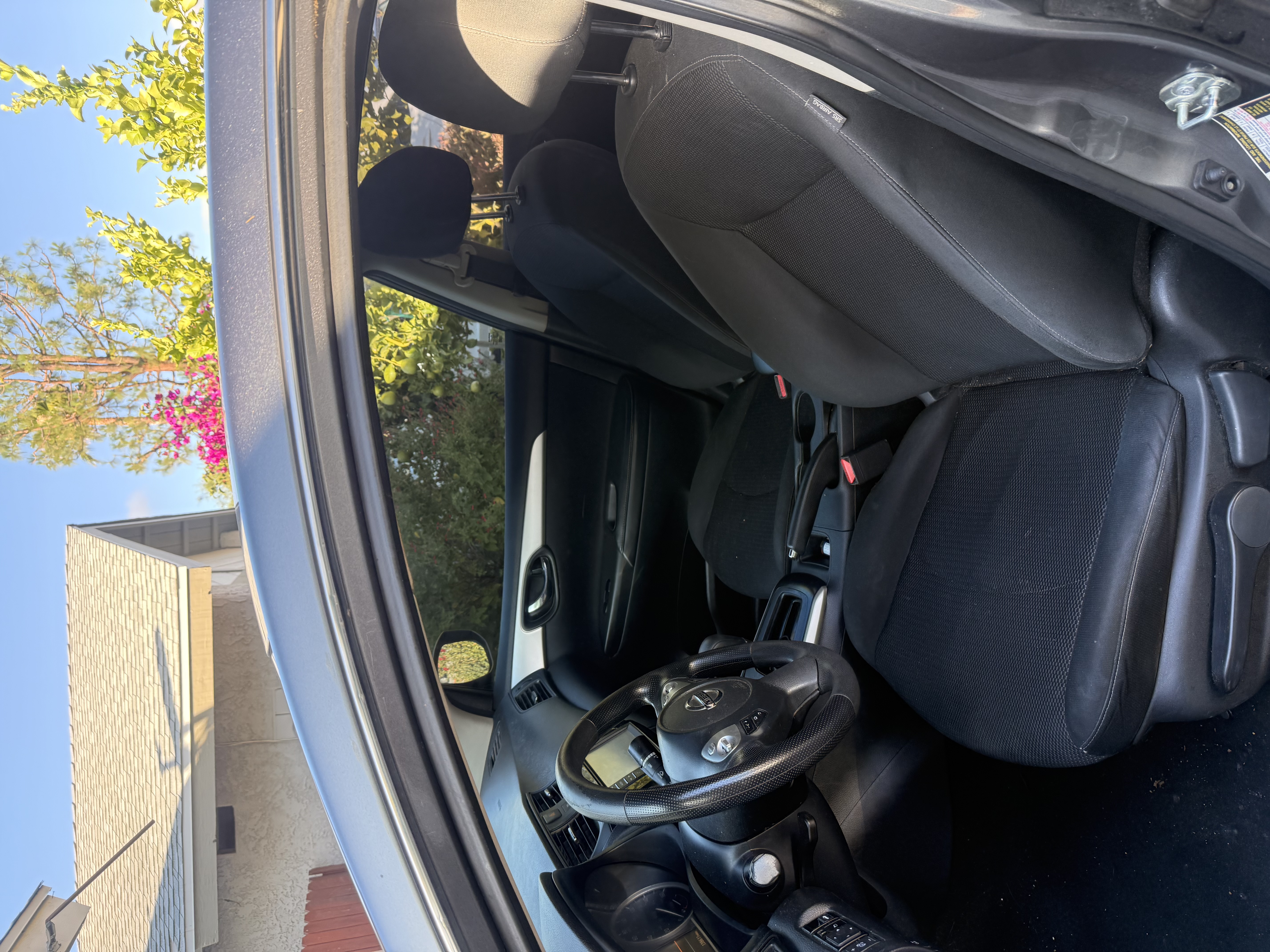 Used 2019 Nissan Sentra S FWD image 4