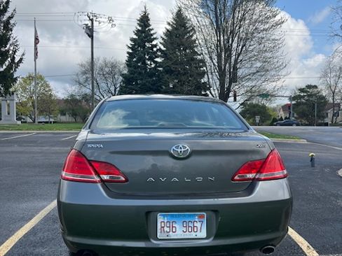 Used 2006 Toyota Avalon XLS FWD image 5