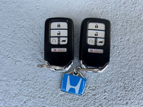 Used 2017 Honda CR-V Touring image 17