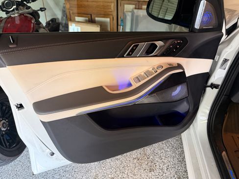 Used 2025 BMW ALPINA XB7 AWD/4WD image 13