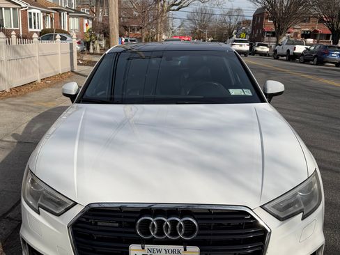 Used 2017 Audi A3 2.0T Premium w/ Convenience Package image 2