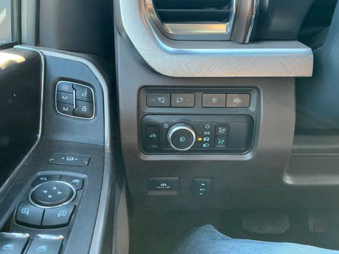 Used 2024 Ford F350 King Ranch w/ FX4 Off-Road Package image 28