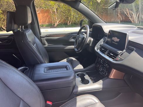 Used 2021 Chevrolet Tahoe High Country image 16