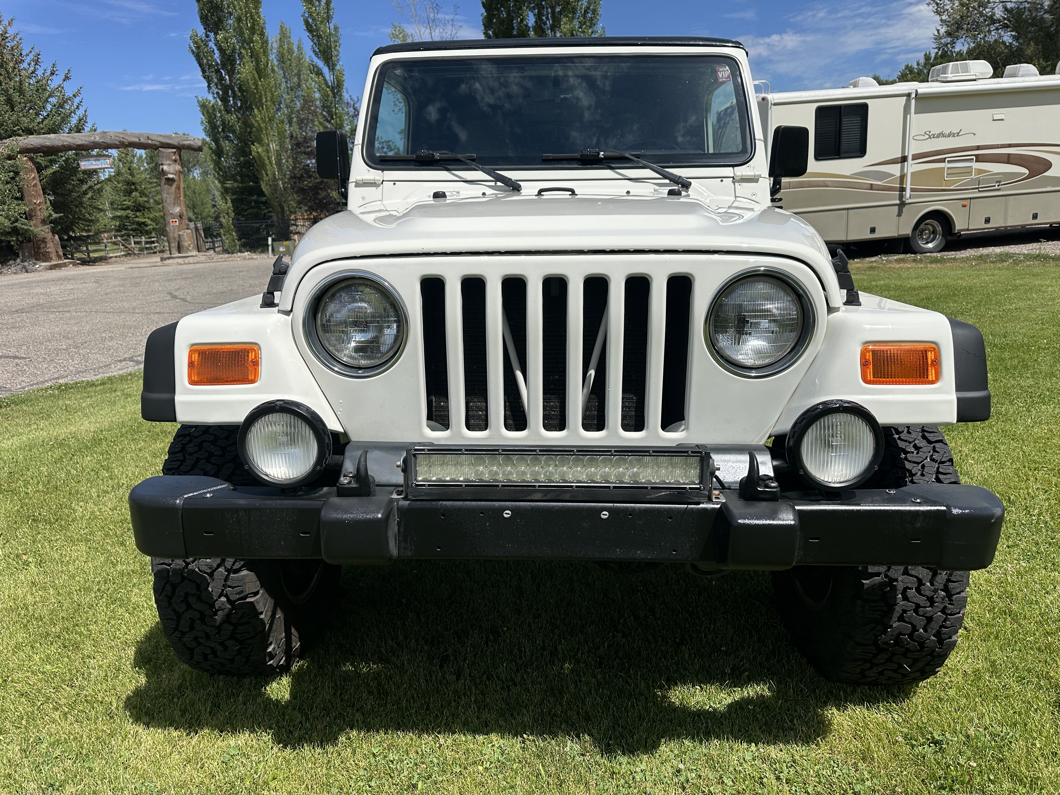 Used 2000 Jeep Wrangler Sport AWD/4WD image 4