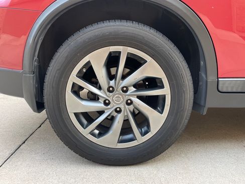 Used 2015 Nissan Rogue SL FWD image 17