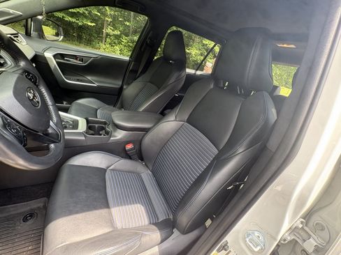 Used 2021 Toyota RAV4 XSE AWD/4WD image 14