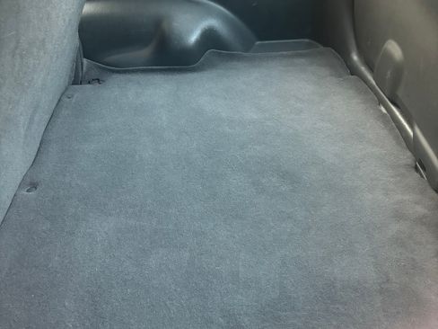 Used 2004 Ford Escape XLS AWD/4WD image 6