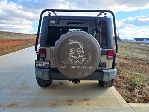 Used 2017 Jeep Wrangler Sport image 5