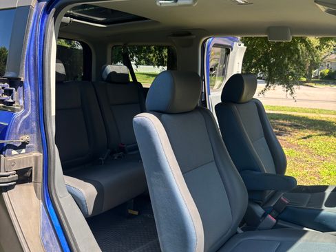 Used 2004 Honda Element EX image 12