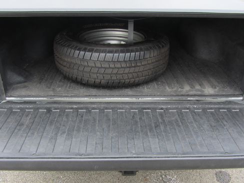 Used 2010 Ford Ranger XLT image 11