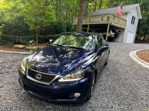 Used 2014 Lexus IS 250C w/ Navigation System Package RWD image 6