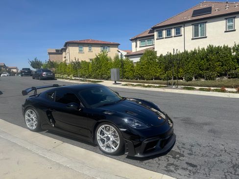 Used 2025 Porsche 718 Cayman GT4 RS image 4