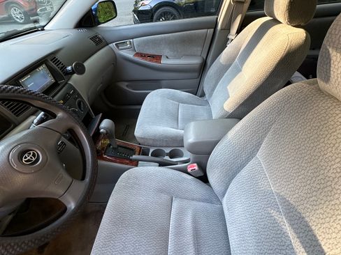 Used 2004 Toyota Corolla CE image 12
