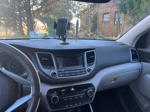 Used 2016 Hyundai Tucson SE w/ Option Group 02 image 5