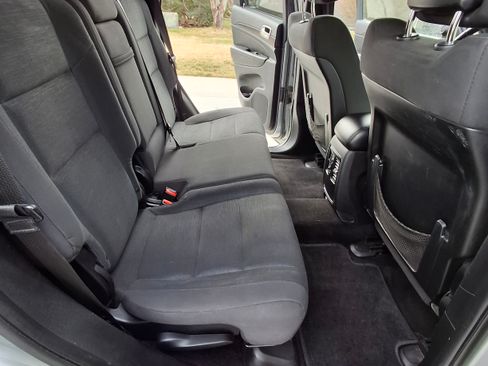 Used 2015 Jeep Grand Cherokee Laredo image 21