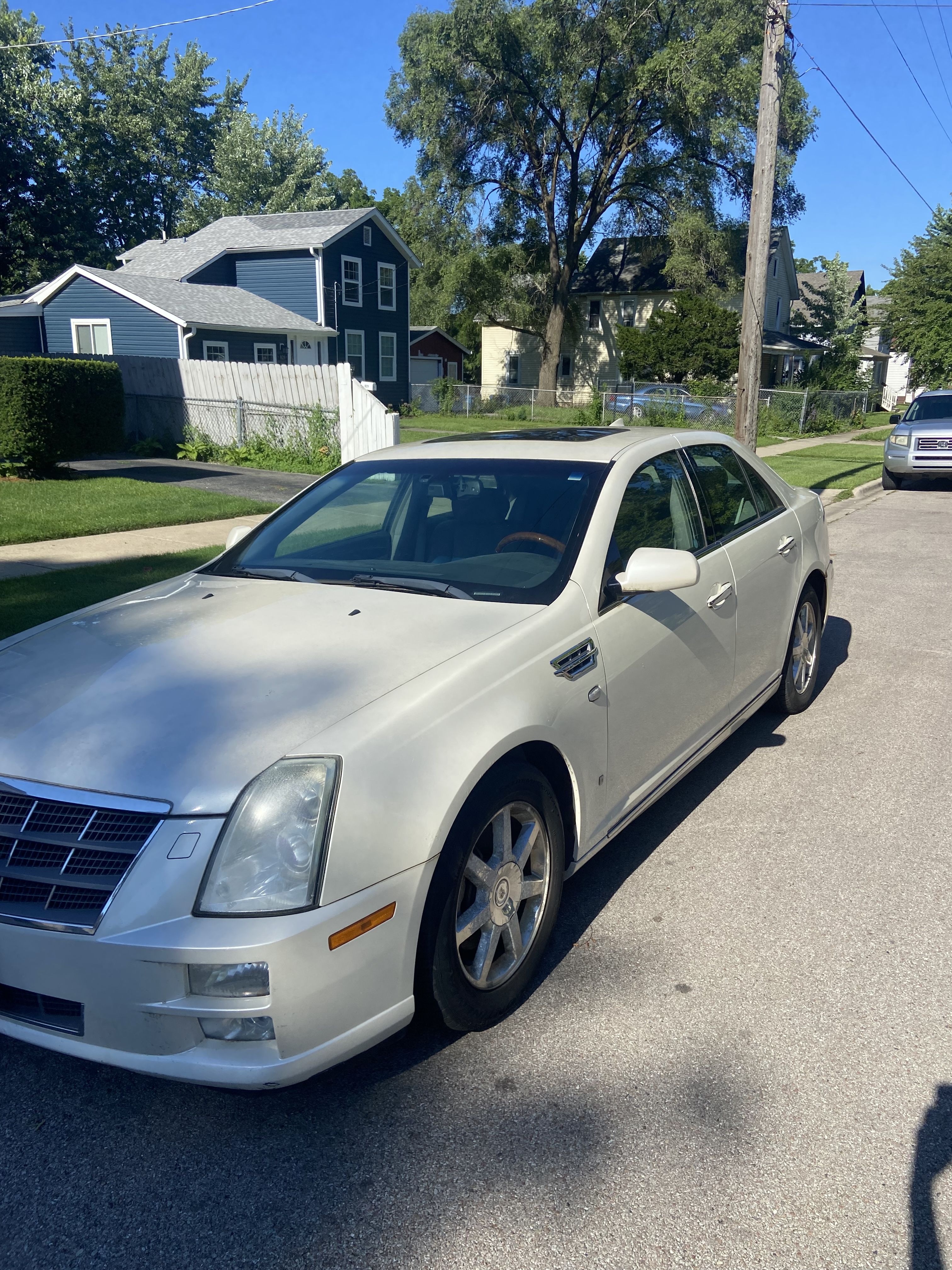 Used 2009 Cadillac STS V8 RWD image 4