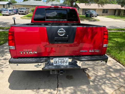 Used 2010 Nissan Titan SE w/ SE Value Truck Pkg RWD image 6