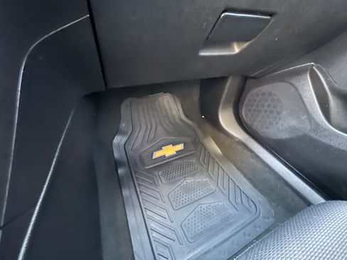 Used 2017 Chevrolet Cruze LT image 24